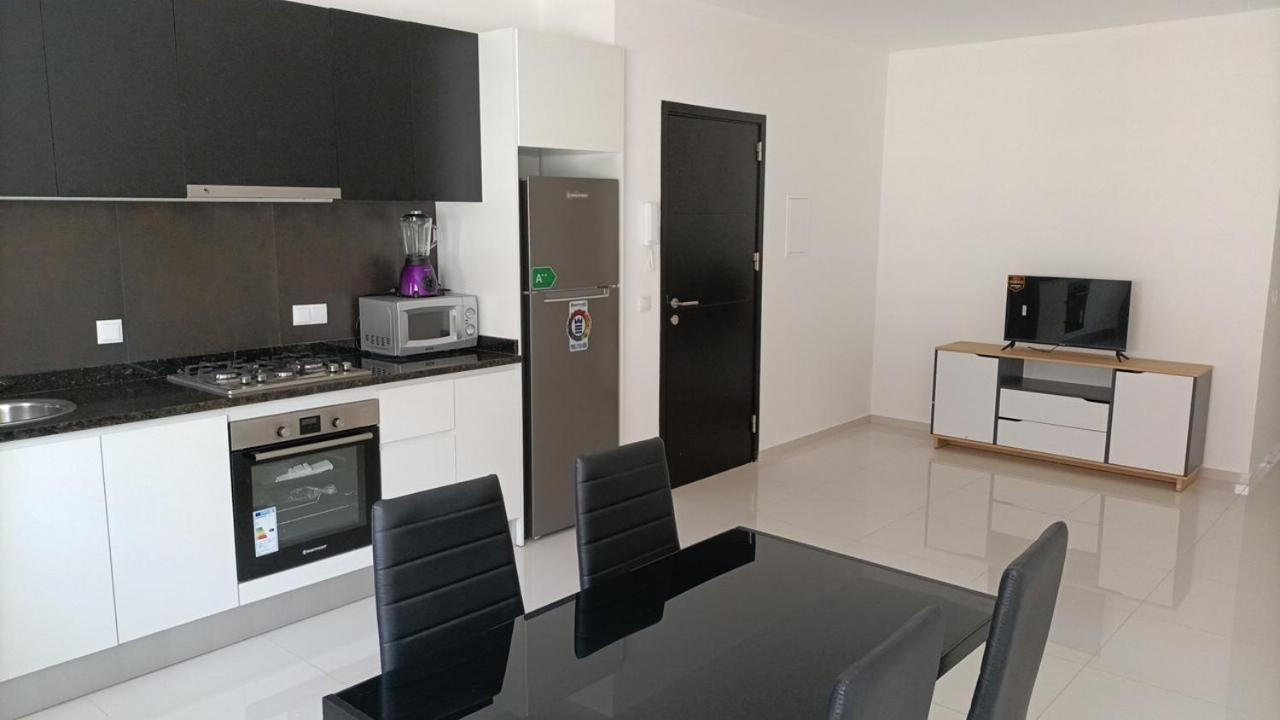 T2 Da Marilia Fonte Frances Apartment Mindelo Exterior photo
